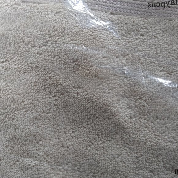 Hudson Park Bath Sheet - Picture 5 of 8